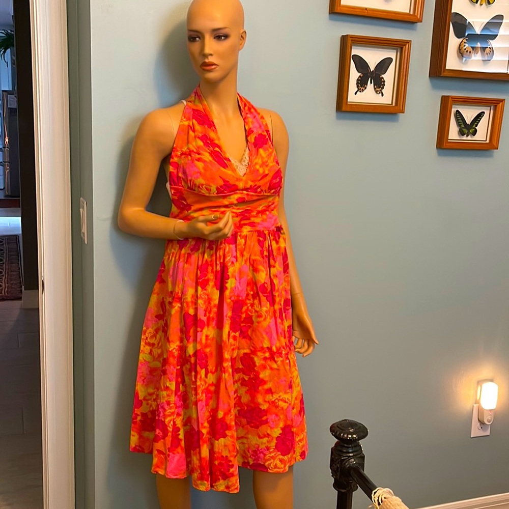 Halter (Marilyn Monroe) dress 👀